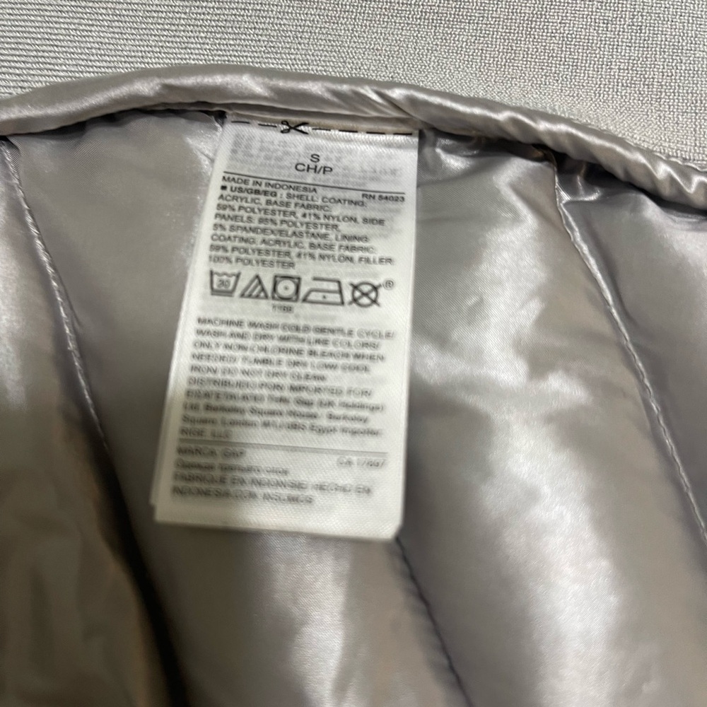 Gap Primaloft Down Alternative Silver Grey Puffer… - image 8